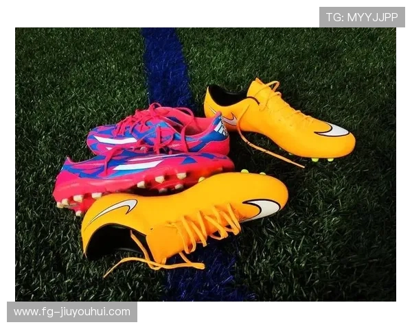 F50右边锋足球球鞋创新设计与性能分析 探索速度与灵敏度的完美结合 F50右边锋足球球鞋创新设计与性能分析 探索速度与灵敏度的完美结合